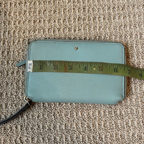 Kate Spade Wristlet - Picture 7 of 7